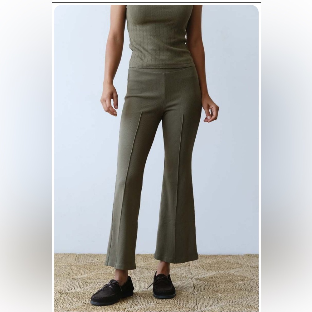 Donni The Rib Kick Flare Olive